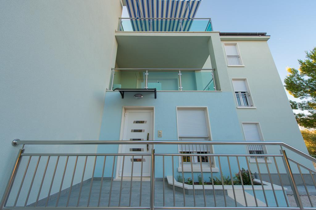 Blue Sky Apartments Рогозница Екстериор снимка