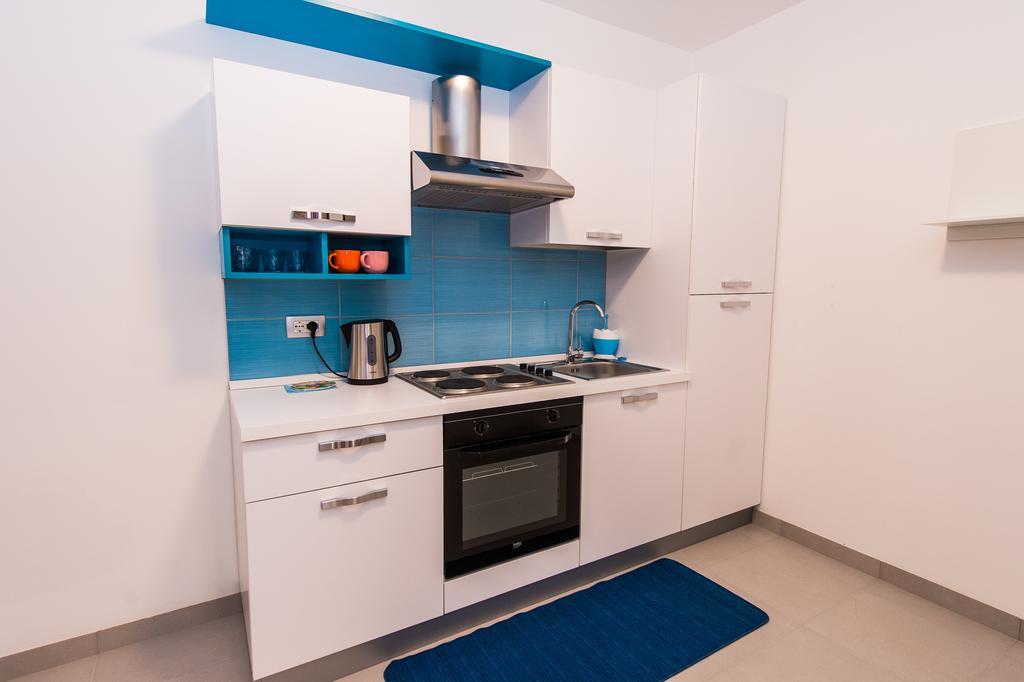 Blue Sky Apartments Рогозница Екстериор снимка