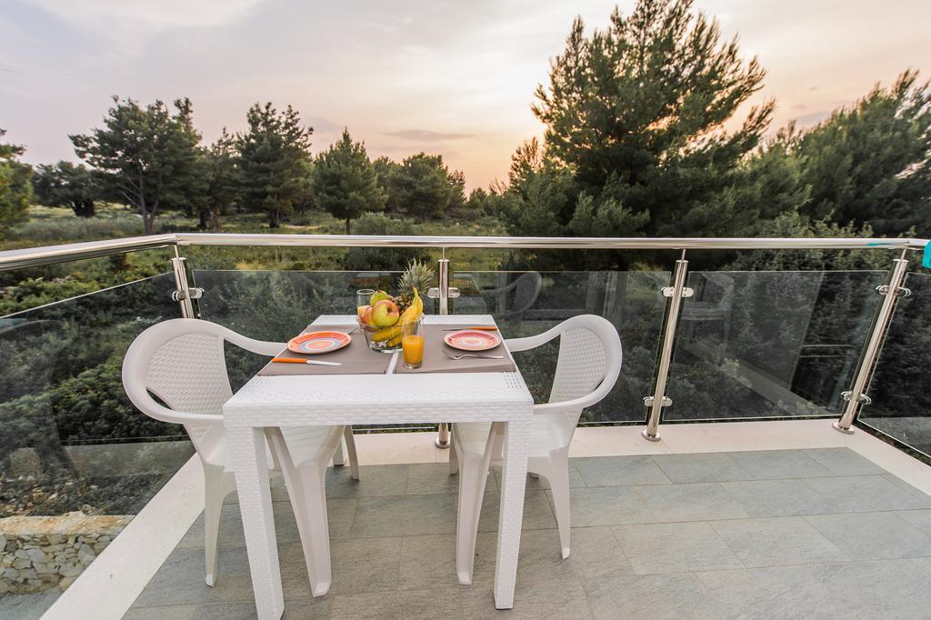 Blue Sky Apartments Рогозница Екстериор снимка