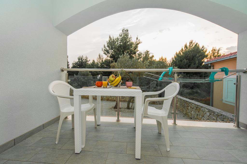 Blue Sky Apartments Рогозница Екстериор снимка