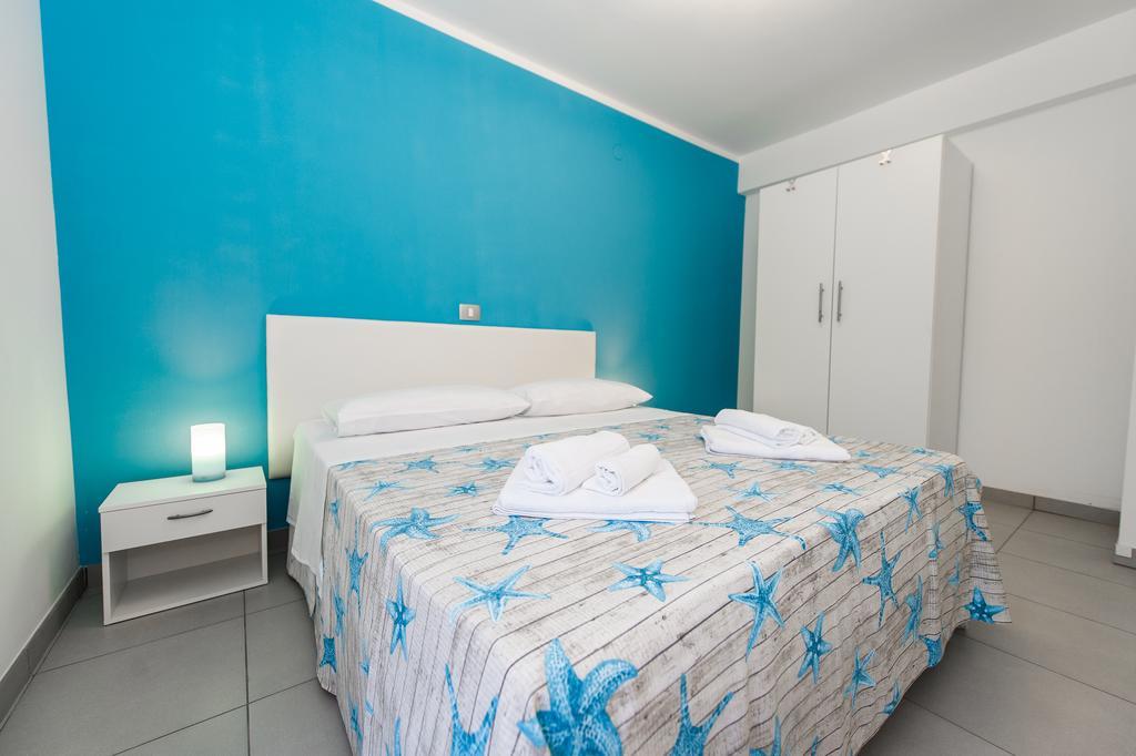 Blue Sky Apartments Рогозница Екстериор снимка