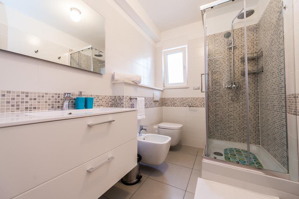 Blue Sky Apartments Рогозница Екстериор снимка