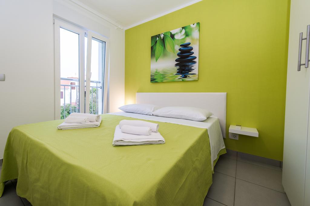 Blue Sky Apartments Рогозница Екстериор снимка