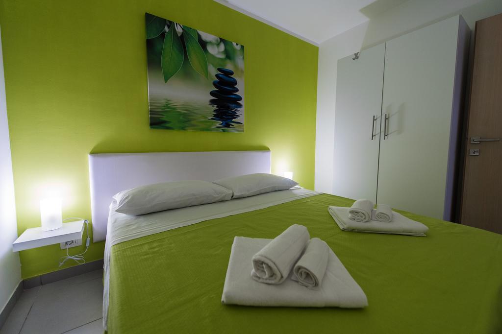 Blue Sky Apartments Рогозница Екстериор снимка